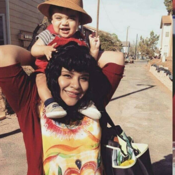 Meet your Posher, Jessica - Picture 2 of 2